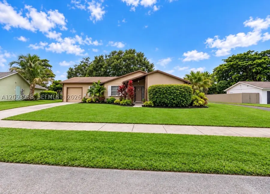 908 Cardinal, Homestead, FL 33035 - #2