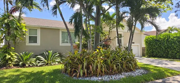 9760 SW 211th, Cutler Bay, FL 33189