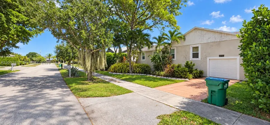 9760 SW 211th, Cutler Bay, FL 33189 - #2