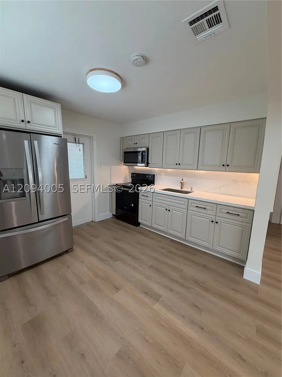 708 SW 7th, Hallandale Beach, FL 33009 - #2