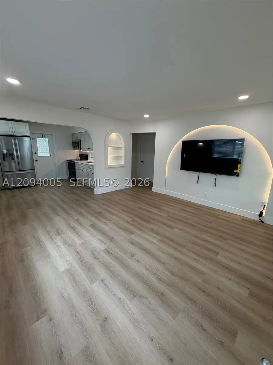 708 SW 7th, Hallandale Beach, FL 33009 - #3