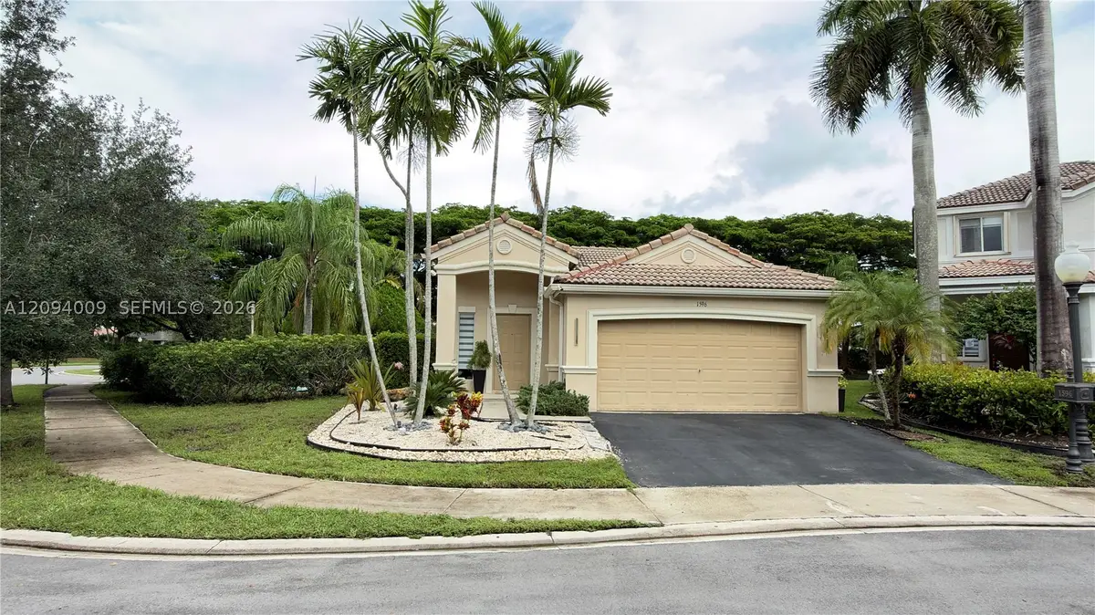 1596 Canary Island, Weston, FL 33327 - #1