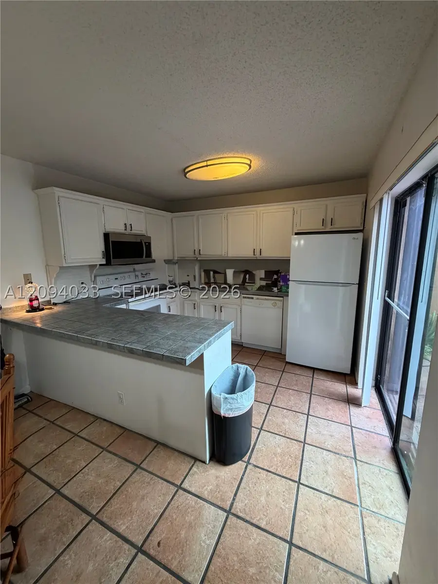 2564 Lakeview, Cooper City, FL 33026 - #3