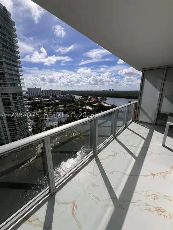 300 Sunny Isles #4-1504, Sunny Isles Beach, FL 33160