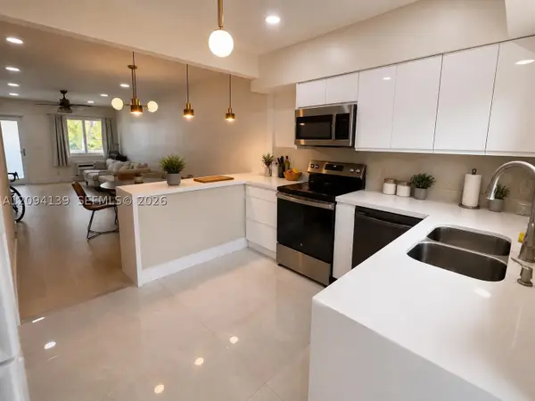 600 Layne #226, Hallandale, FL 33009