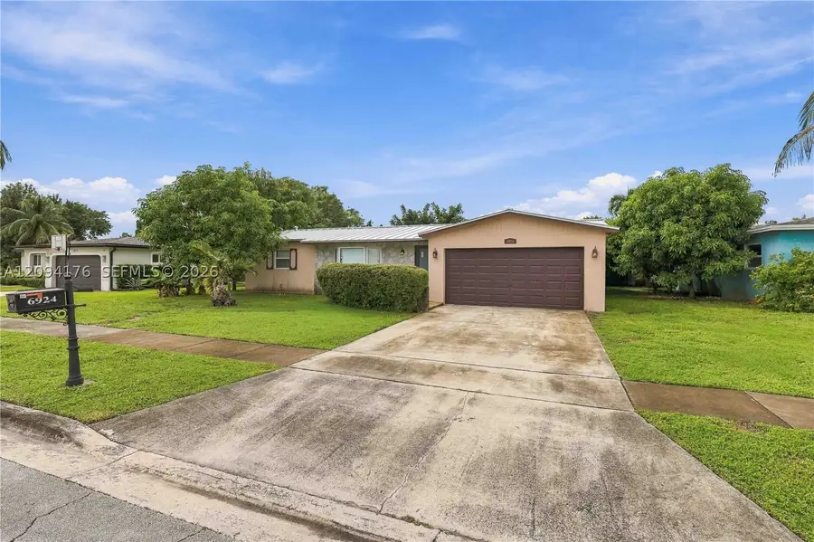 6924 NW 9th, Margate, FL 33063 - #2