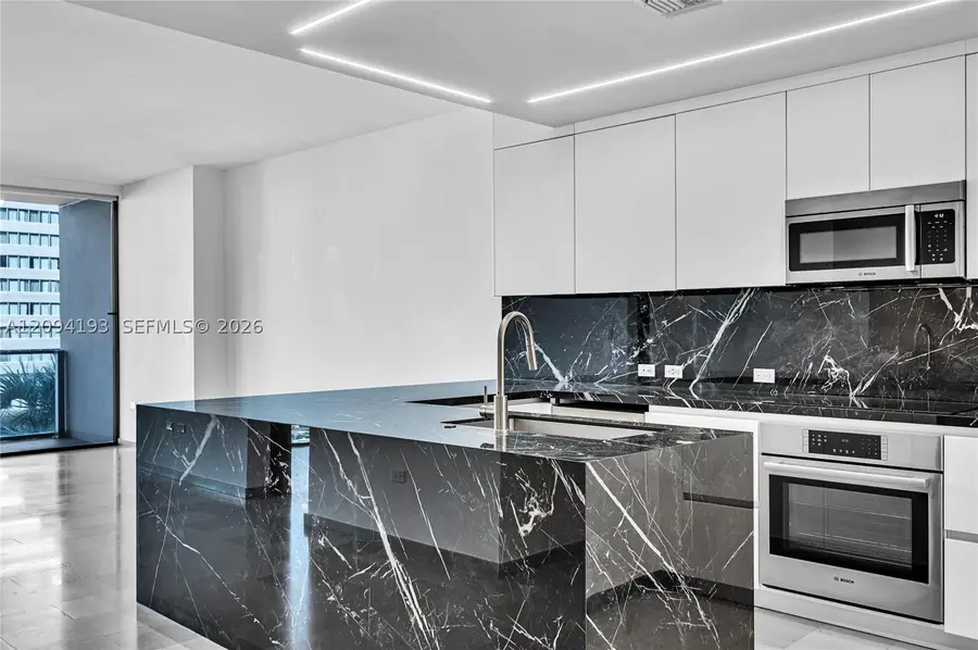 88 SW 7th #806, Miami, FL 33130 - #2