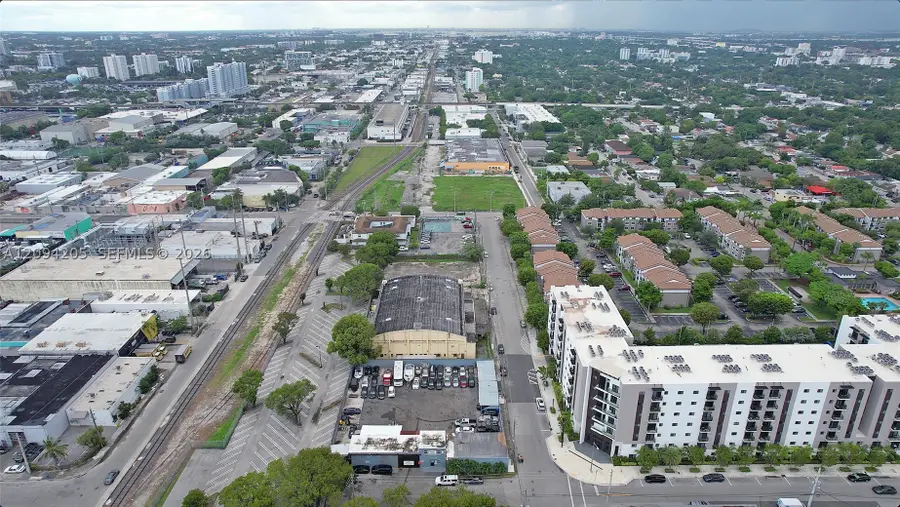 2250 NW 8th, Miami, FL 33127 - #3