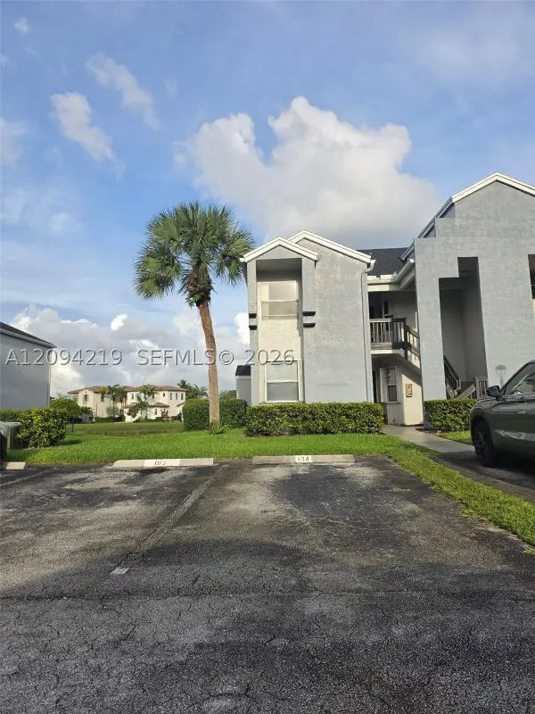 855 SW 113th #855, Pembroke Pines, FL 33025