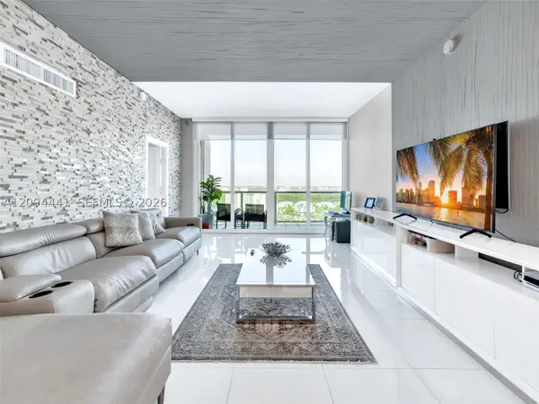 100 Bayview #PH01, Sunny Isles Beach, FL 33160