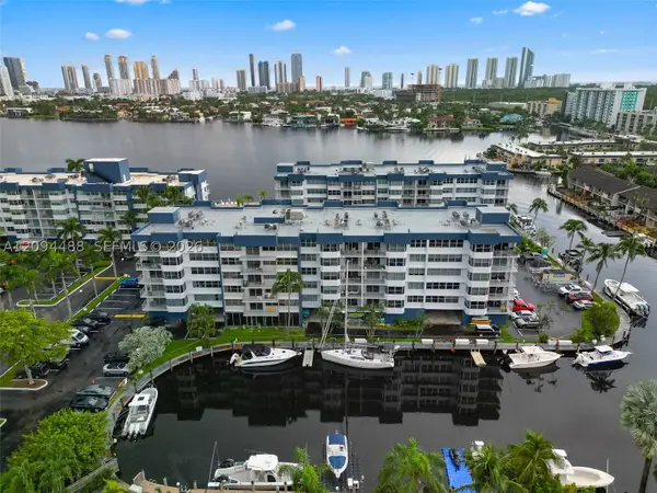 16565 NE 26th #4D, North Miami Beach, FL 33160