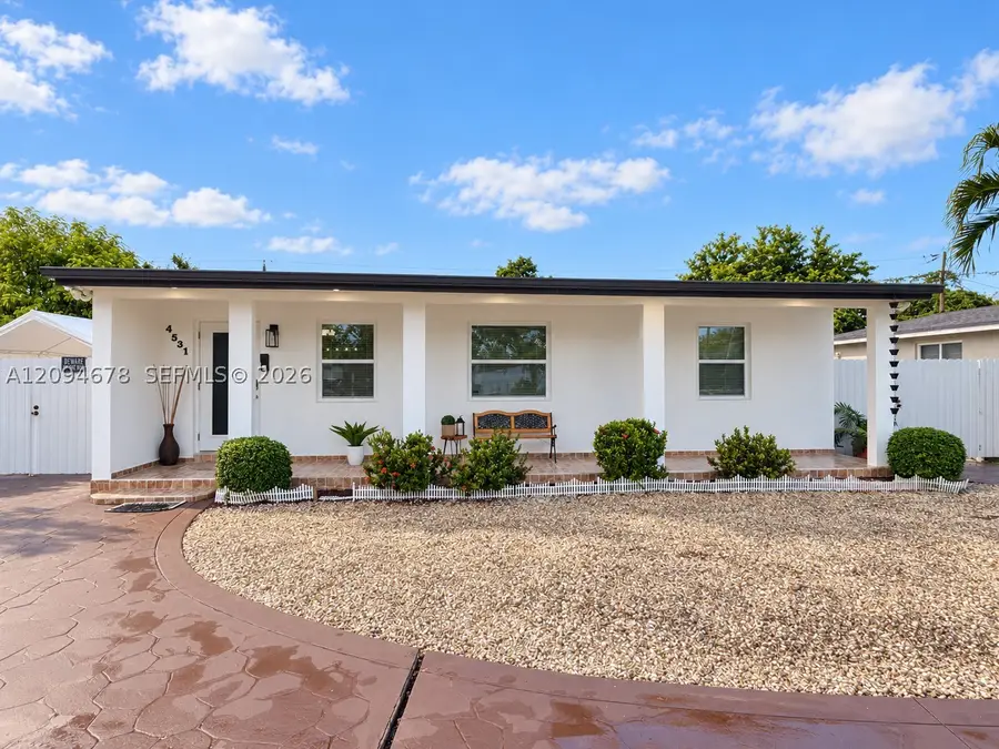 4531 SW 98th, Miami, FL 33165 - #2