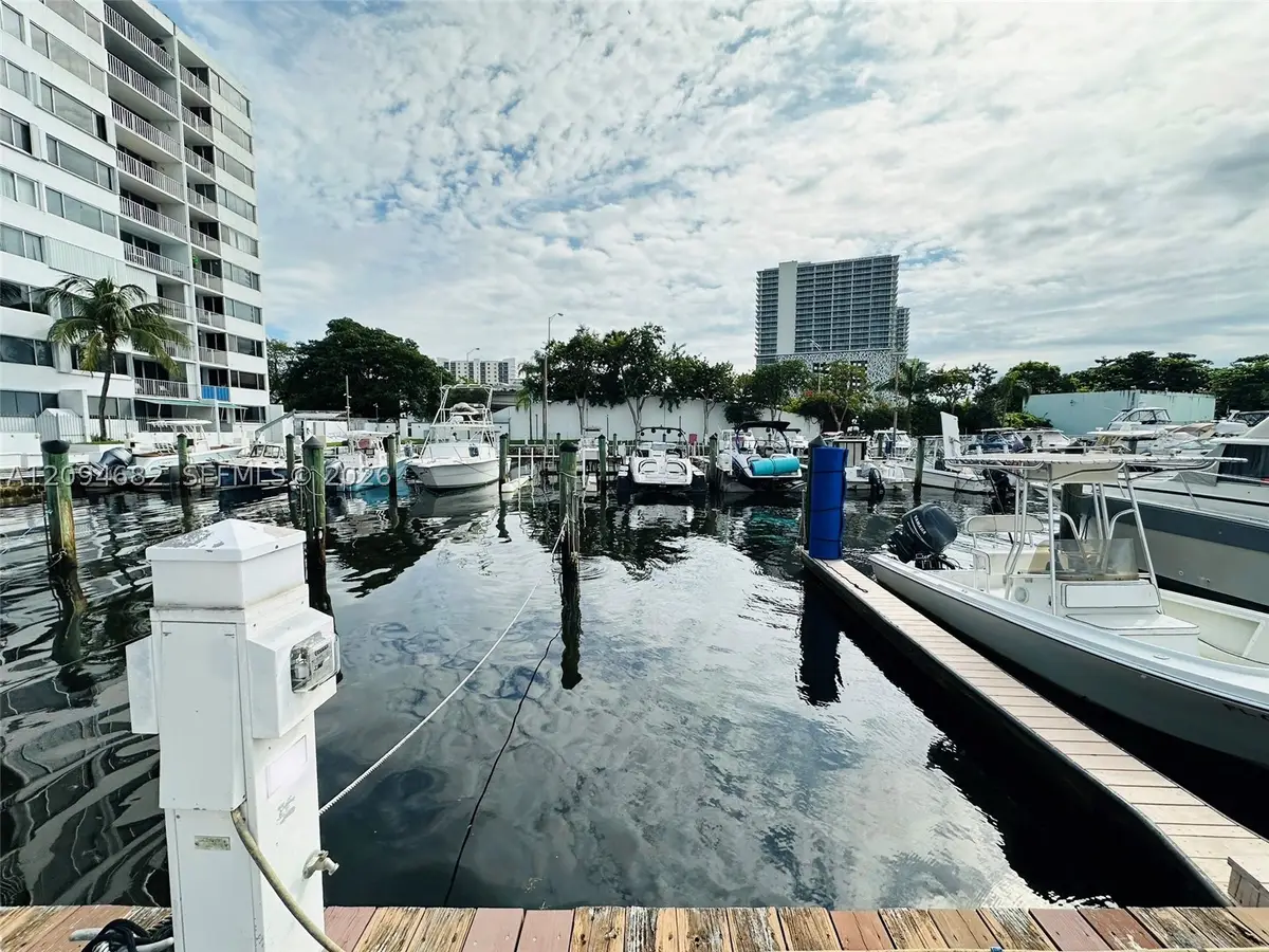 1700 NW N River, Miami, FL 33125 - #1