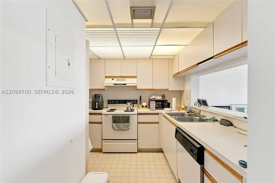 10253 NW 9th St #407-6, Miami, FL 33172 - #3