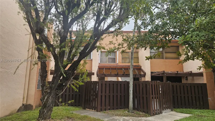 445 W Park #102-4, Miami, FL 33172 - #2