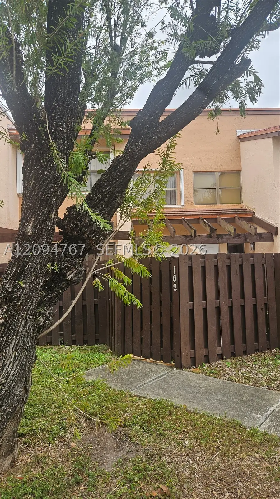 445 W Park #102-4, Miami, FL 33172 - #3