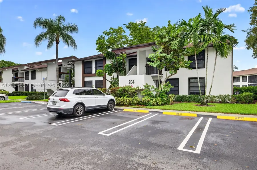 204 Lake Pointe #107, Oakland Park, FL 33309 - #2