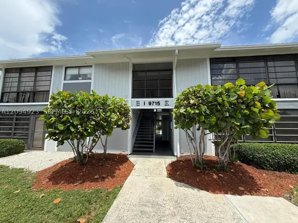 9715 Hammocks #102, Miami, FL 33196