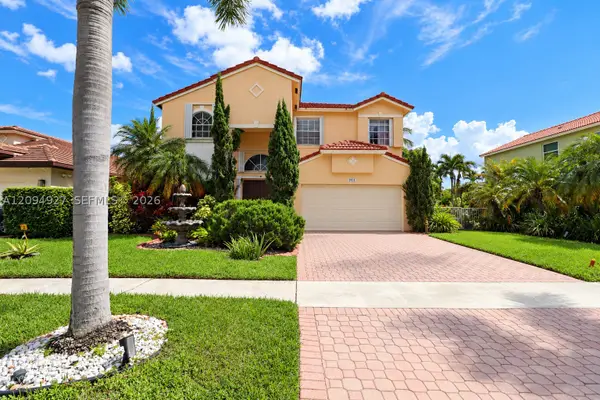 1021 NW 185th, Pembroke Pines, FL 33029