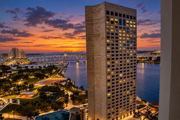 325 S Biscayne #2722, Miami, FL 33131