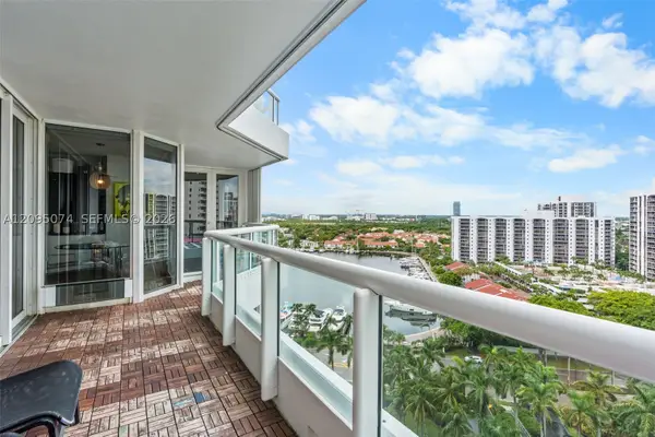 21055 Yacht Club #1703, Aventura, FL 33180