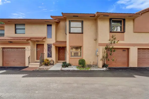 1043 SW 113th, Pembroke Pines, FL 33025