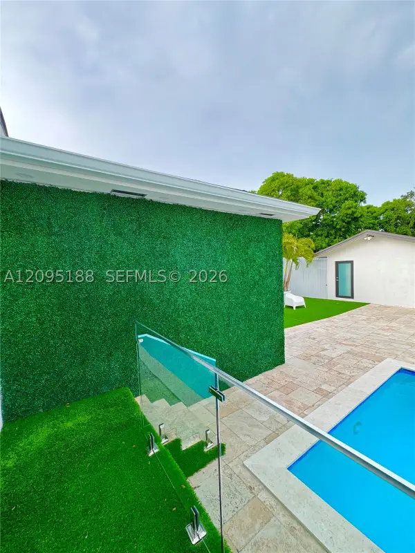 2121 SW 61st, Miami, FL 33155