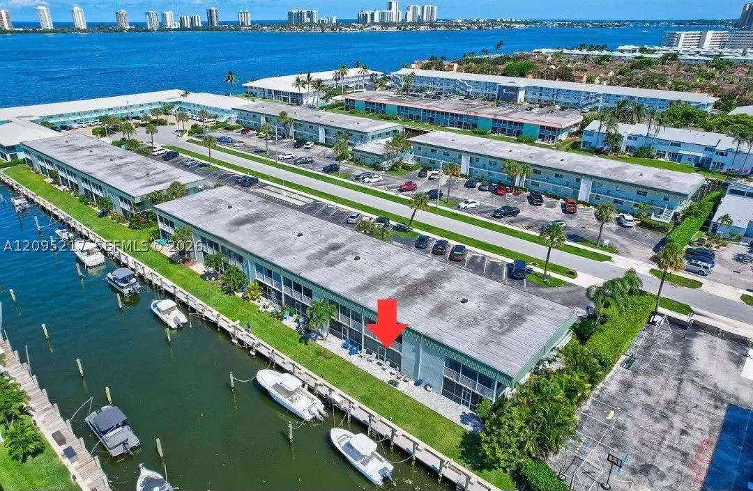 121 Wettaw #116, North Palm Beach, FL 33408 - #1