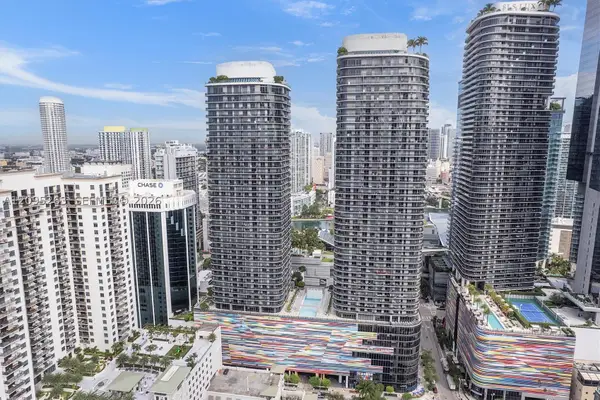 Address Withheld By Seller, Miami, FL 33130