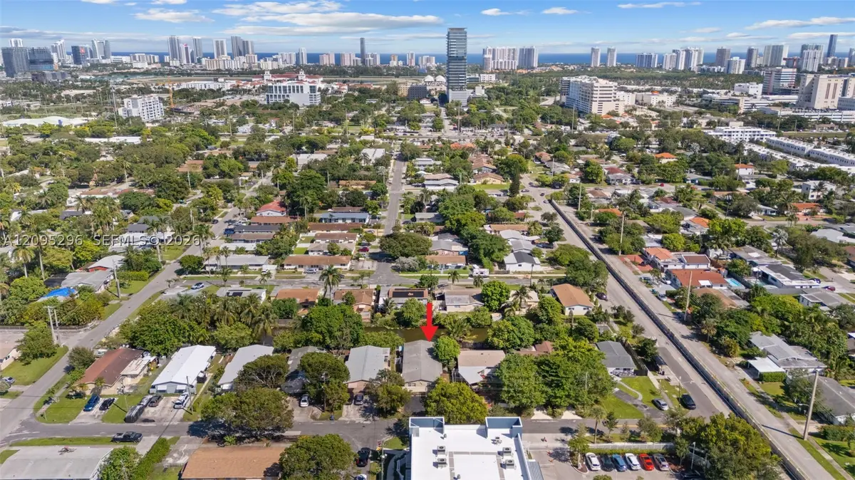 1001 SW 4th, Hallandale, FL 33009 - #1