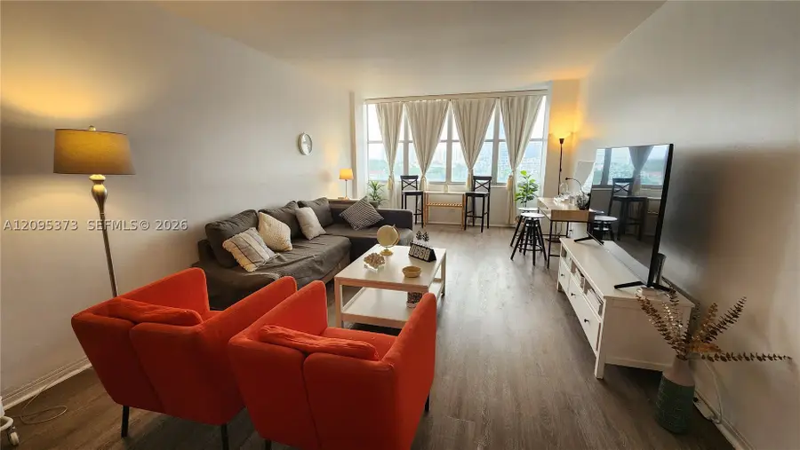 7441 Wayne #8Q, Miami Beach, FL 33141 - #3