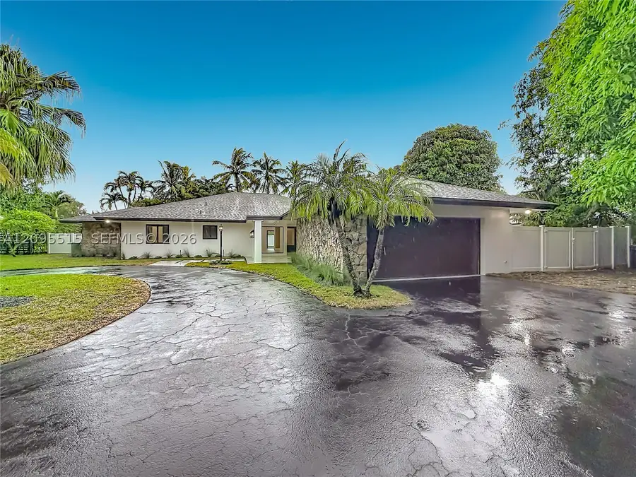 15804 SW 82nd, Palmetto Bay, FL 33157 - #2