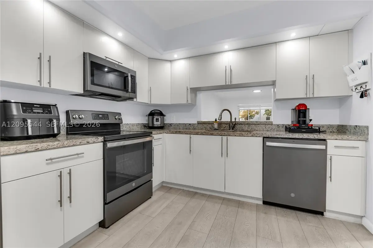 12500 SW 5th #210M, Pembroke Pines, FL 33027 - #1