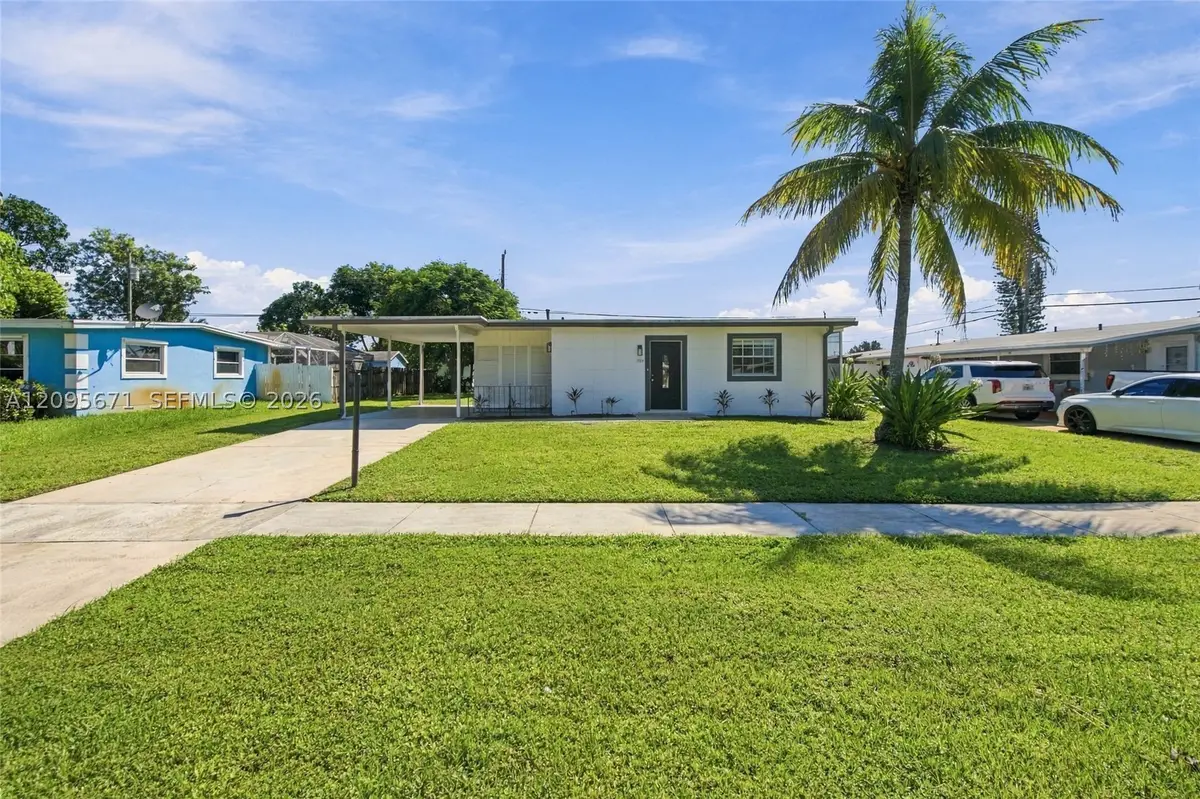 1944 Baythorne, West Palm Beach, FL 33415 - #1