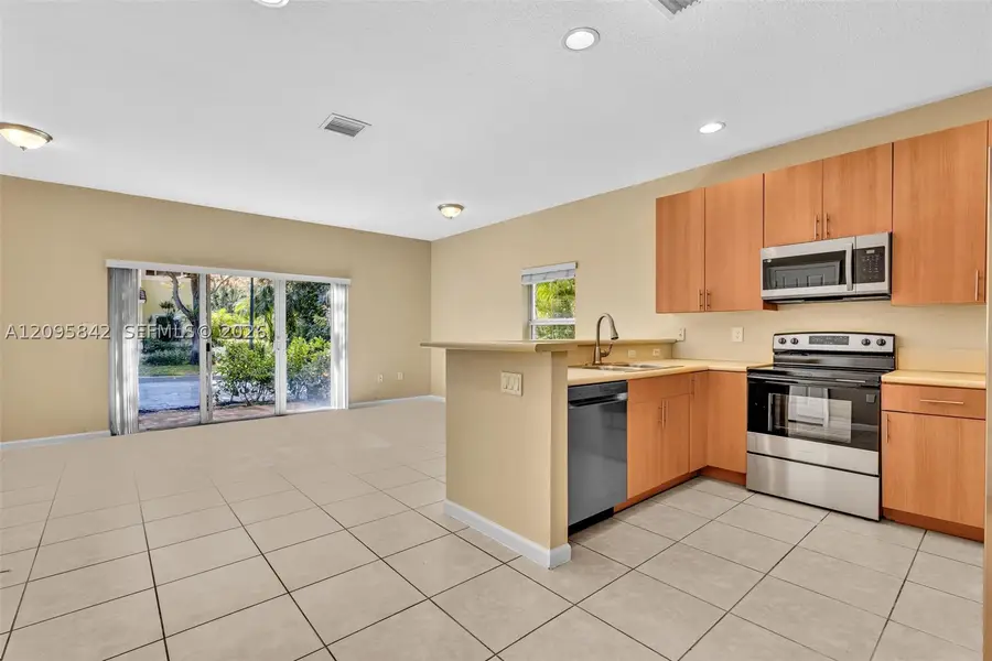 3102 NW 24th, Oakland Park, FL 33309 - #3