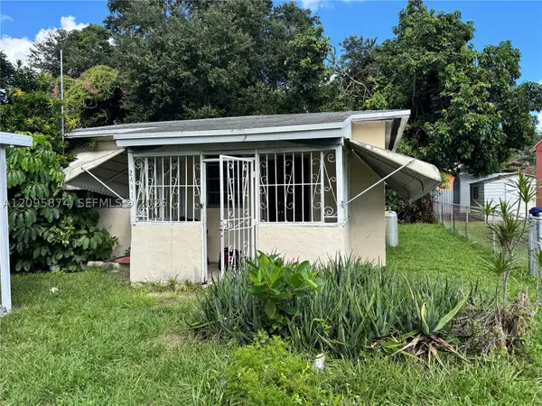 Address Withheld By Seller, Miami, FL 33142