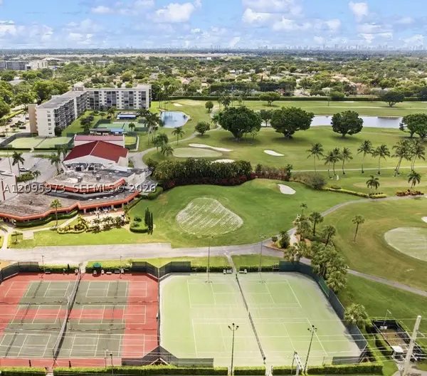300 S Hollybrook #203, Pembroke Pines, FL 33025