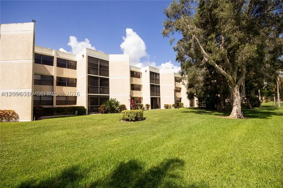 16251 Golf Club #109, Weston, FL 33326 - #2