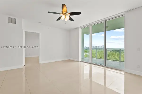 14951 Royal Oaks #2008, North Miami, FL 33181