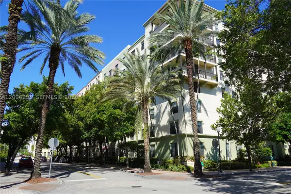 Address Withheld By Seller, Hollywood, FL 33020