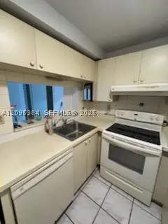 Address Withheld By Seller, Miami, FL 33175