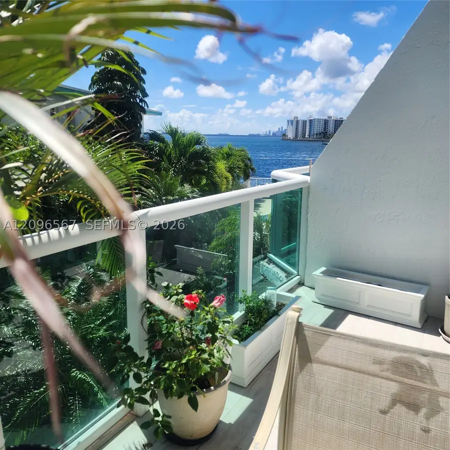 2000 Bay #203, Miami Beach, FL 33141 - #3