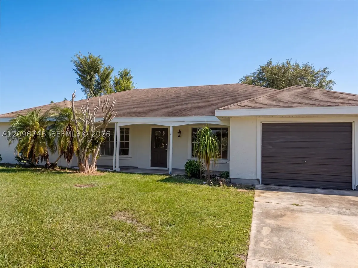 1832 SE Wexford, Port Saint Lucie, FL 34952 - #1