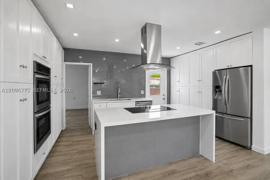 1081 NE 166th, North Miami Beach, FL 33162 - #2