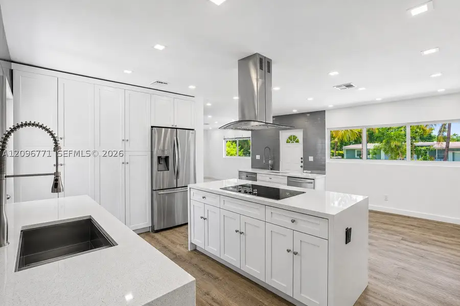 1081 NE 166th, North Miami Beach, FL 33162 - #3