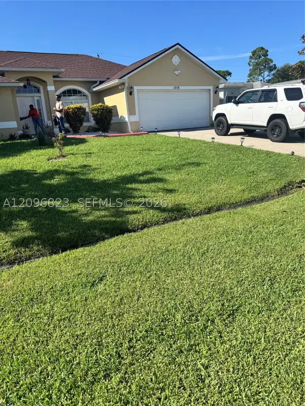 1058 SW Calmar, Port St Lucie, FL 34953