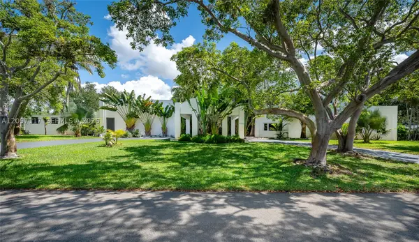 9715 SW 89th, Miami, FL 33176