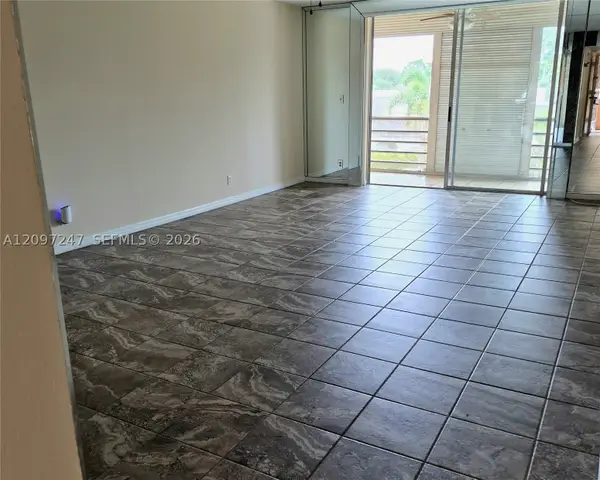 403 NW 68th #309, Plantation, FL 33317