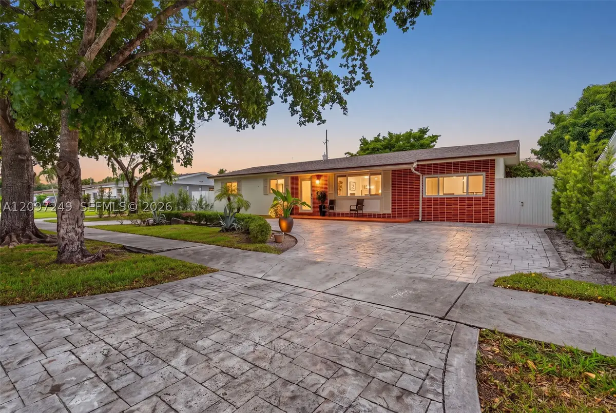 2700 SW 96th, Miami, FL 33165 - #1