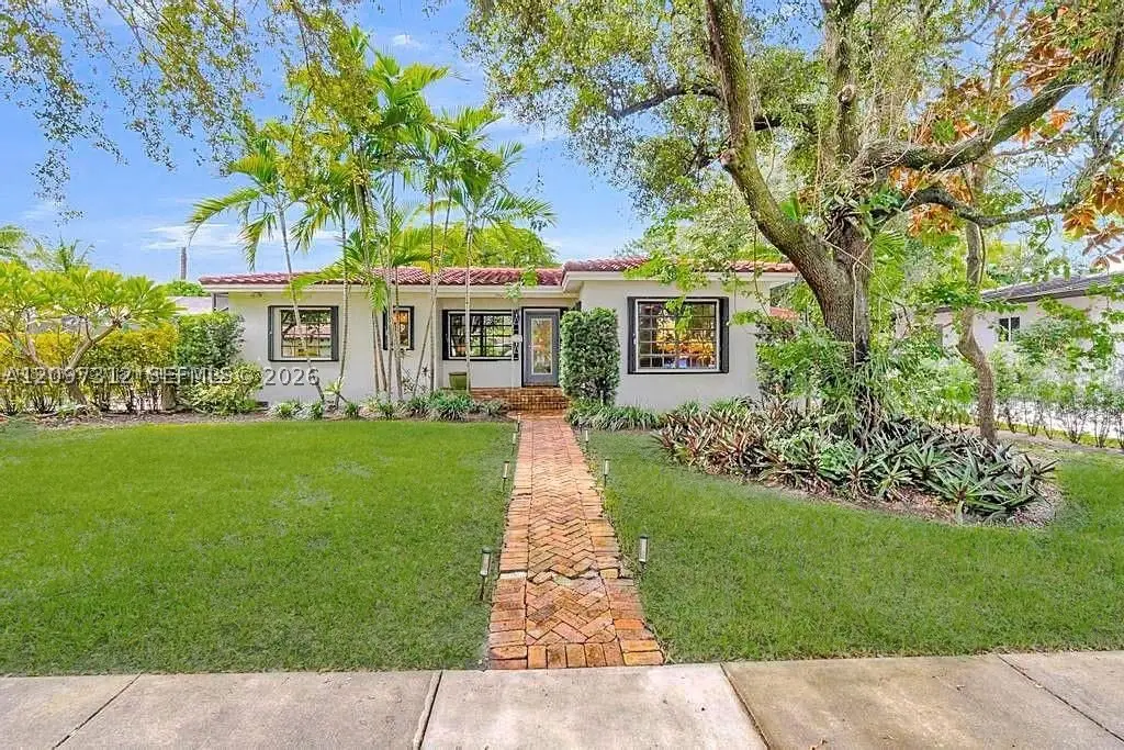 364 Navarre, Miami Springs, FL 33166 - #1